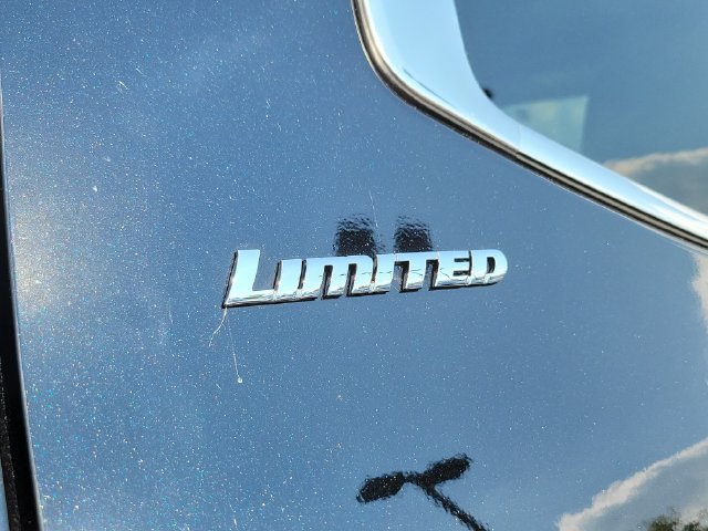 Used 2023 Toyota Tundra Limited w/ TRD Off-Road Package AWD/4WD image 7