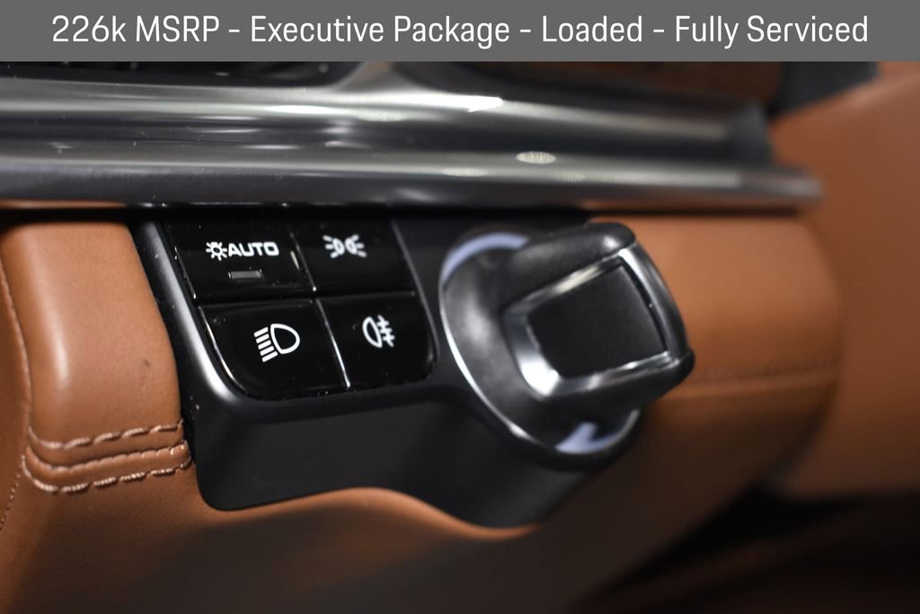 Used 2020 Porsche Panamera Turbo S Executive image 34