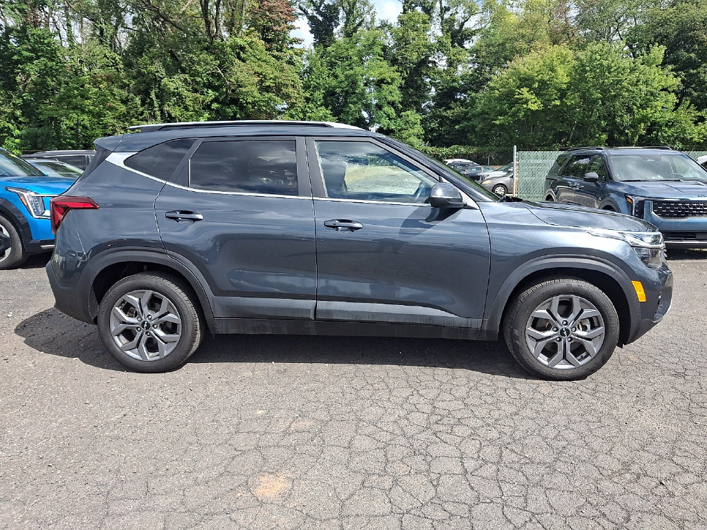 Used 2024 Kia Seltos S AWD/4WD image 12