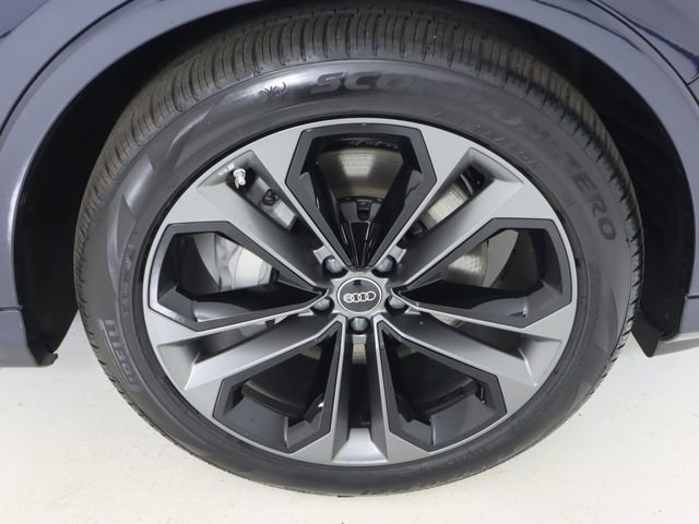 New 2026 Audi Q7 Premium Plus AWD/4WD image 9