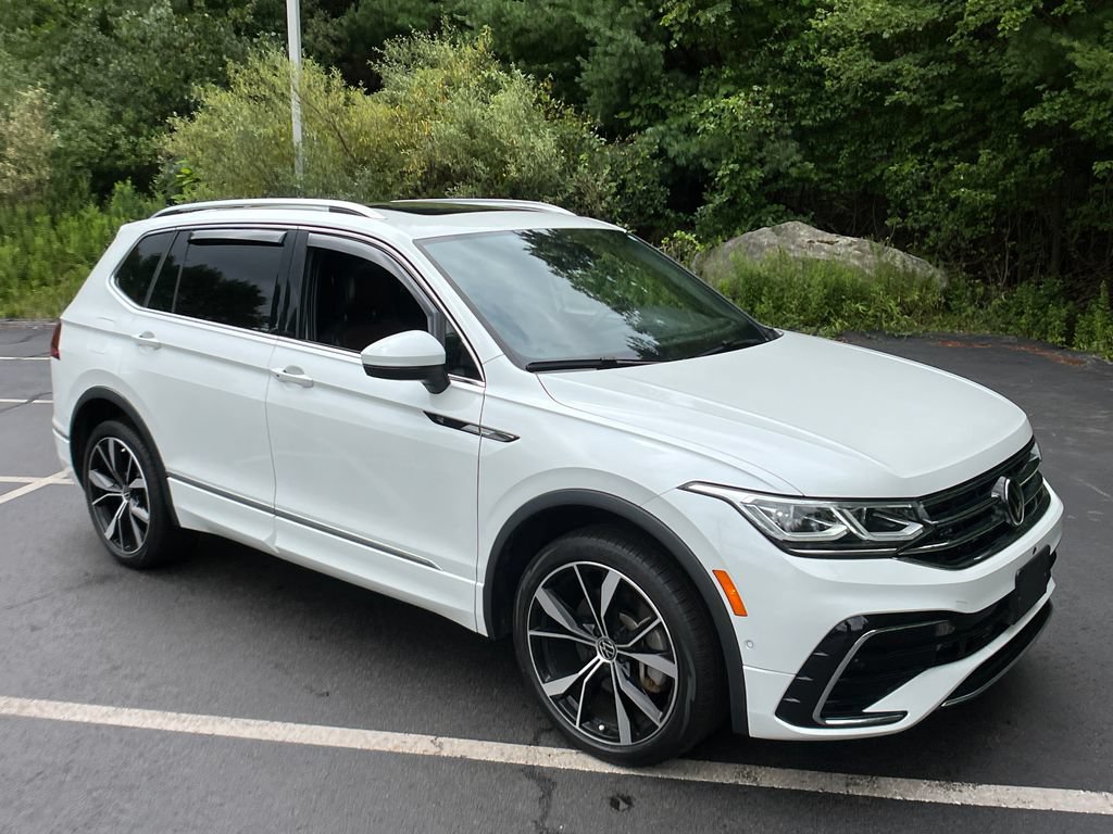 Used 2024 Volkswagen Tiguan SEL R-Line AWD/4WD image 7