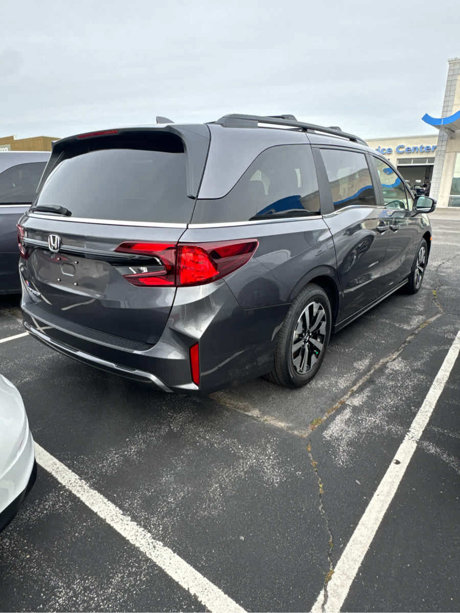 New 2027 Honda Odyssey EX-L image 14