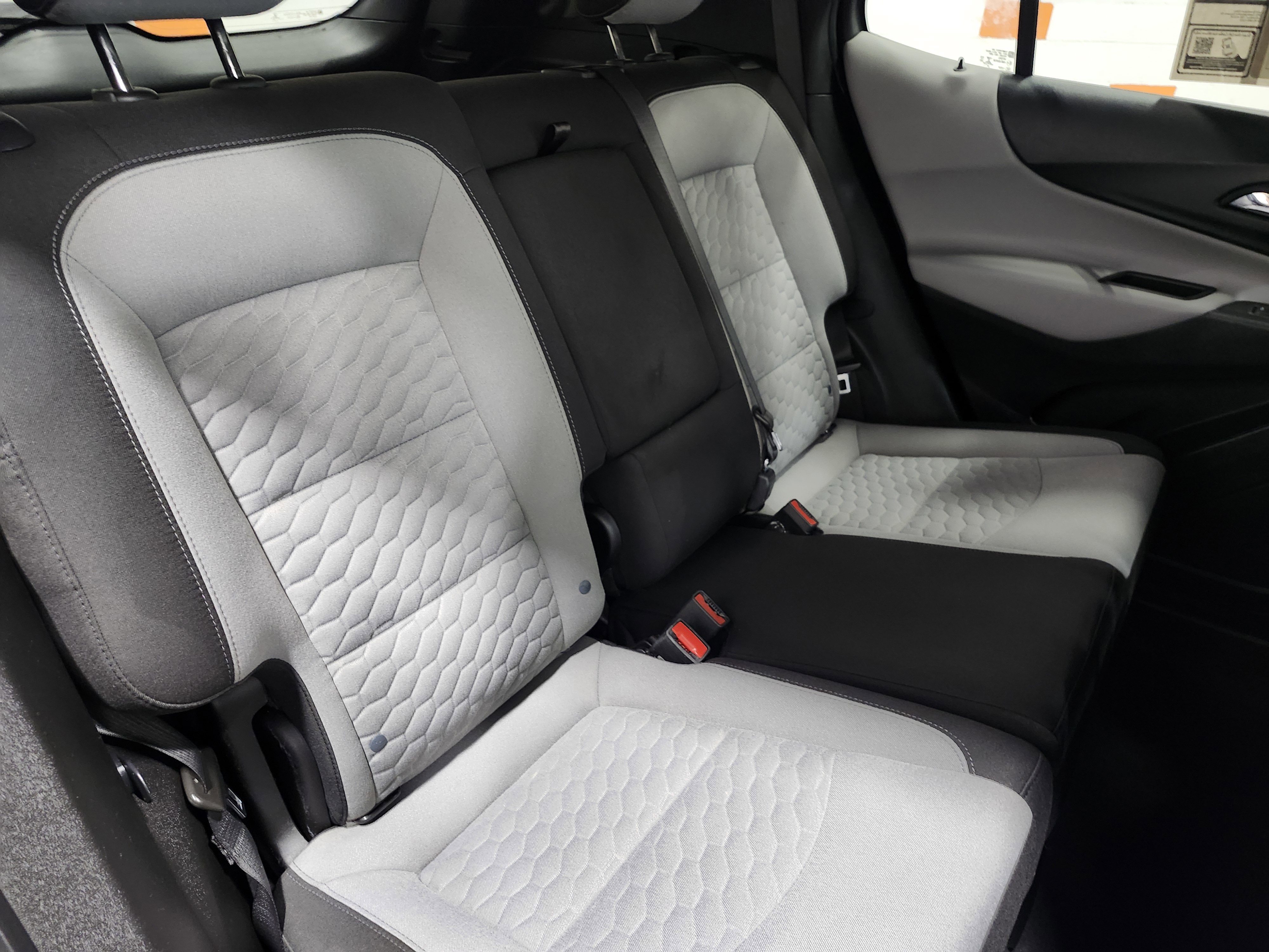 Used 2021 Chevrolet Equinox LS image 14