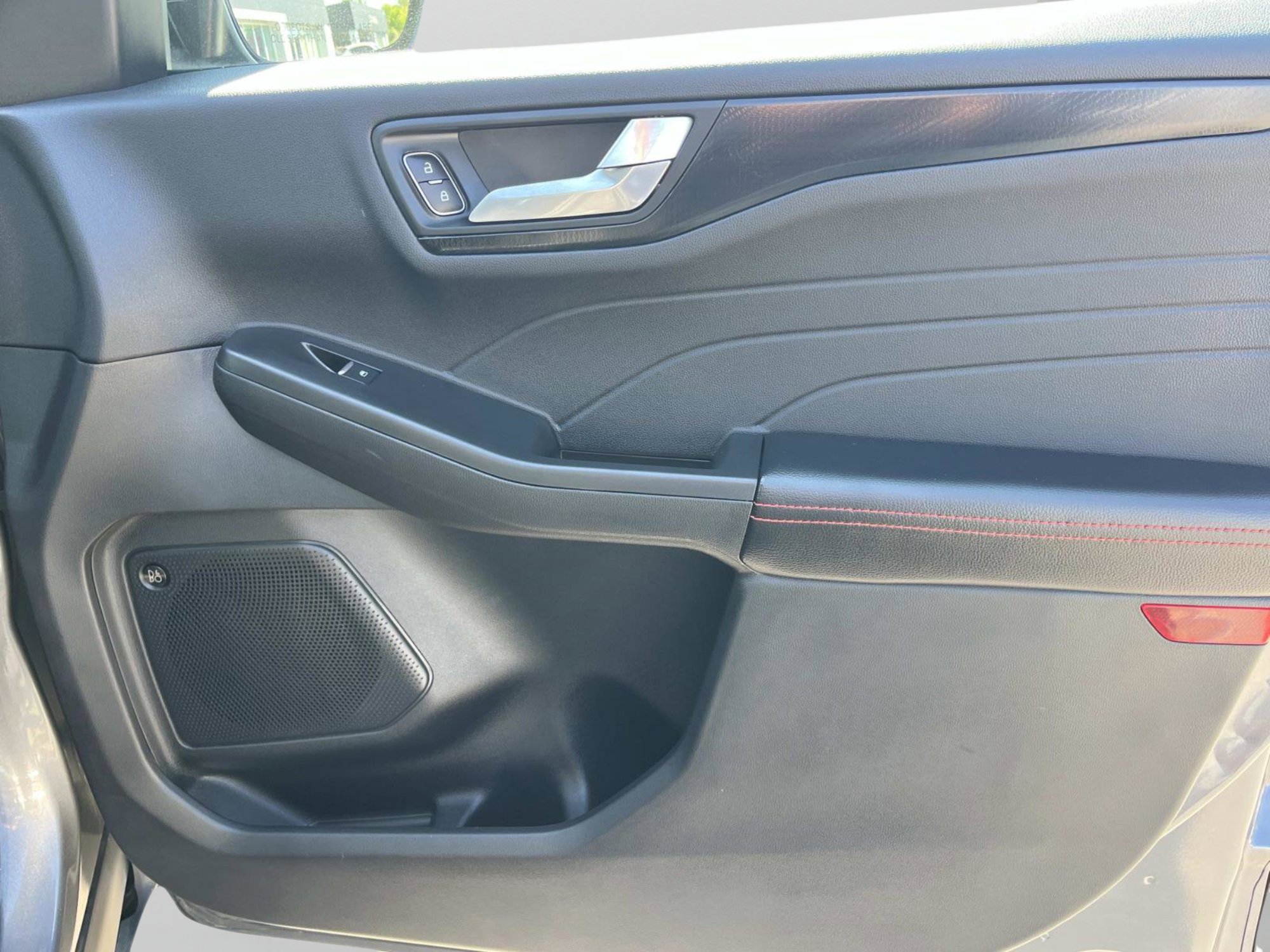 Used 2022 Ford Escape SEL w/ SEL Stealth AWD Package image 23