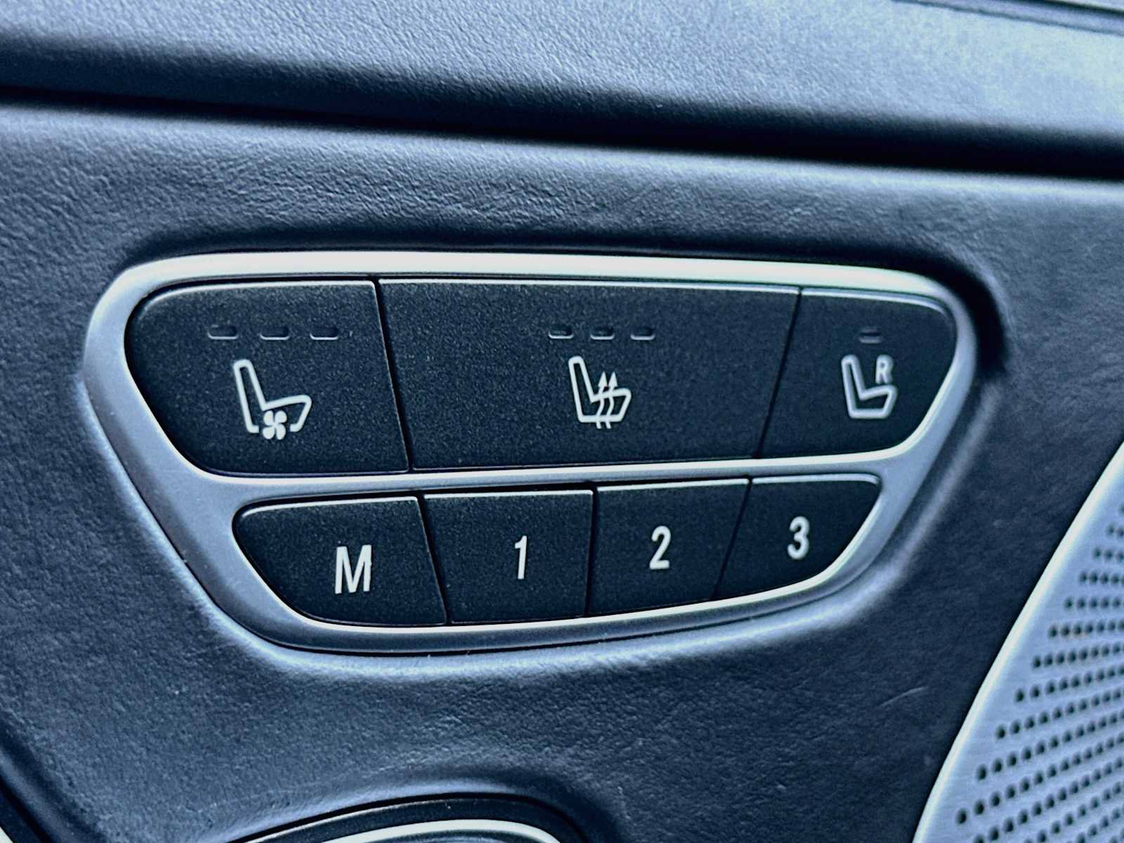 Used 2016 Mercedes-Benz Maybach S 600 image 21