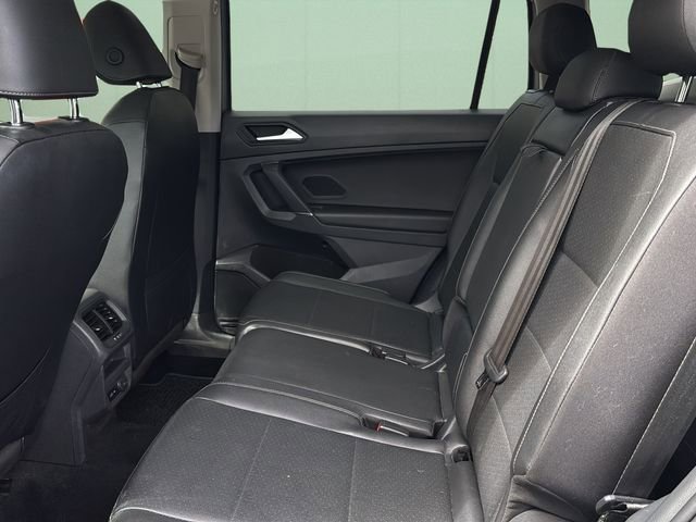 Used 2020 Volkswagen Tiguan SE image 21