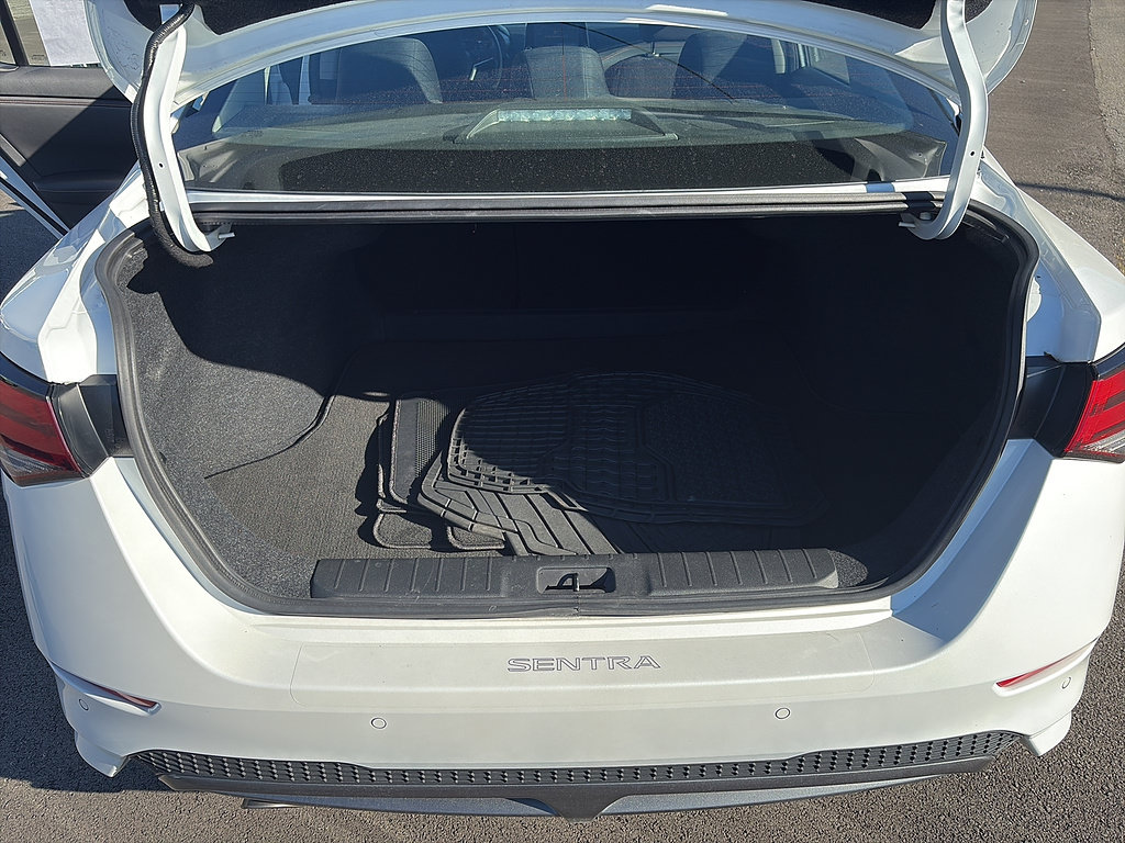 Used 2020 Nissan Sentra SR FWD image 12