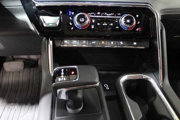 Used 2024 GMC Sierra 1500 Denali Ultimate image 36