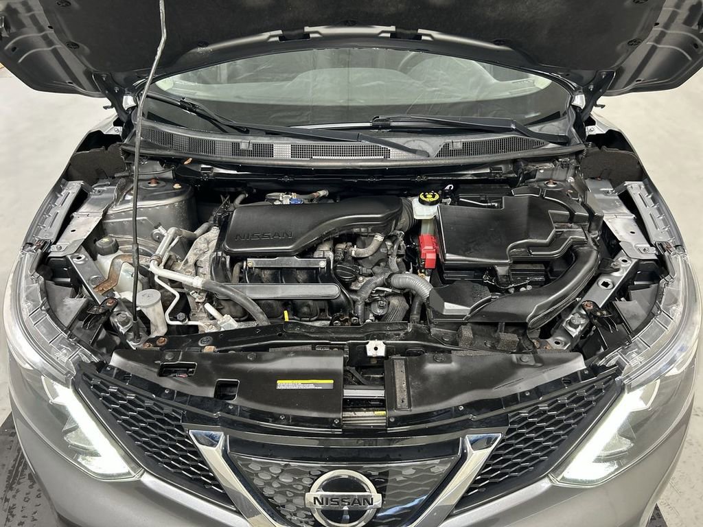 Used 2018 Nissan Rogue Sport S AWD/4WD image 23