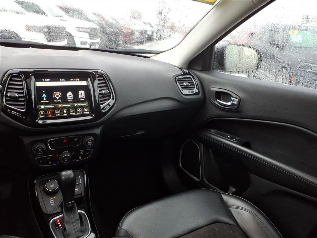 Certified 2020 Jeep Compass Latitude image 14