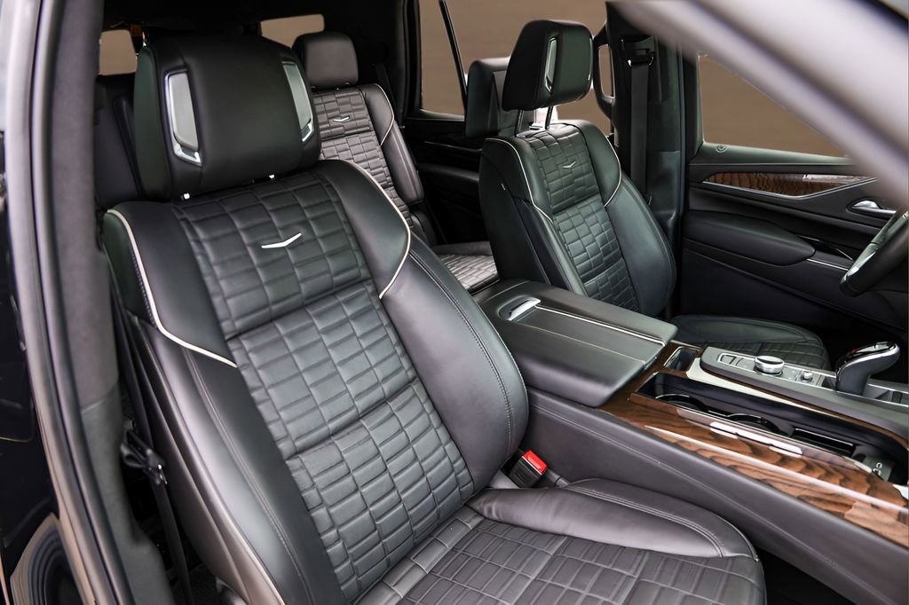 Certified 2023 Cadillac Escalade Sport Platinum AWD/4WD image 34