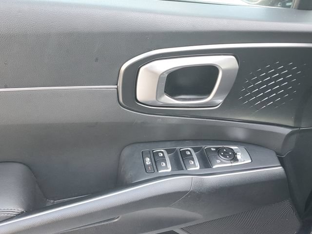 Certified 2023 Kia Sorento EX AWD/4WD image 21
