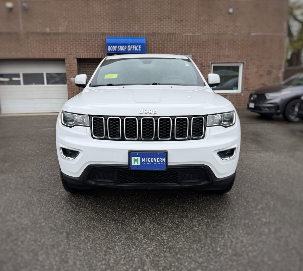 Used 2020 Jeep Grand Cherokee Laredo AWD/4WD image 2
