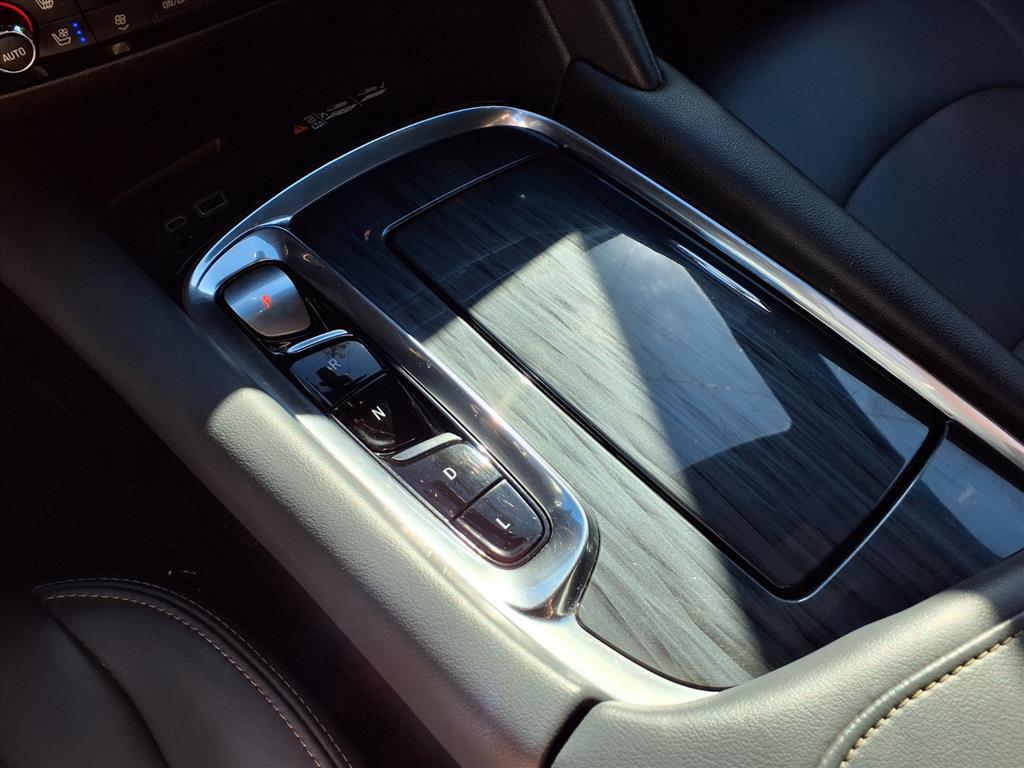 Used 2023 Buick Enclave Premium w/ Experience Buick Package image 9