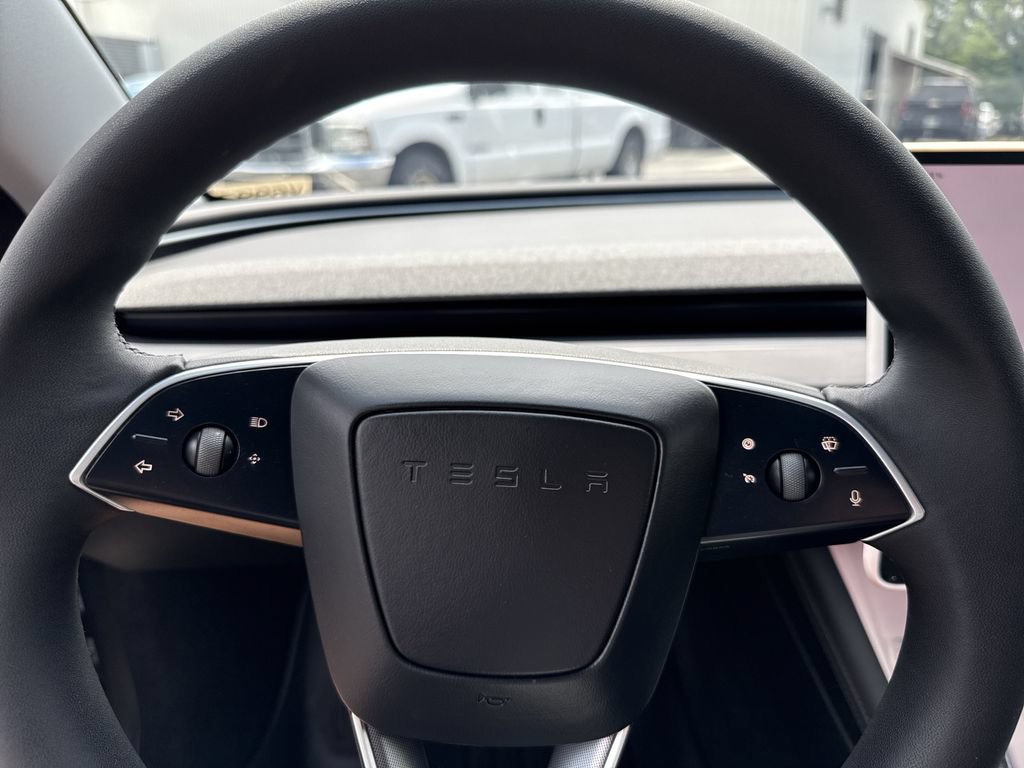 Used 2025 Tesla Model 3 Long Range AWD/4WD image 23
