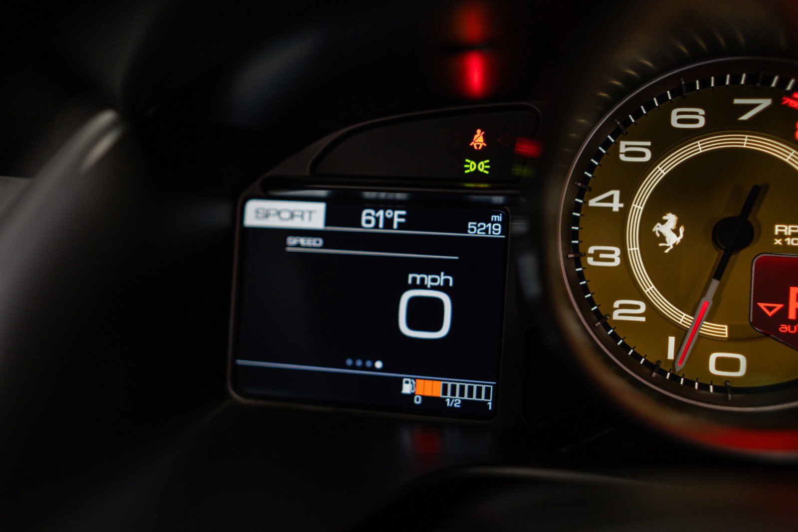Used 2019 Ferrari Portofino RWD image 25