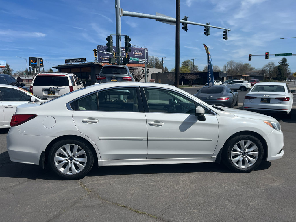 Used 2015 Subaru Legacy 2.5i Premium w/ Moonroof Package AWD/4WD image 9