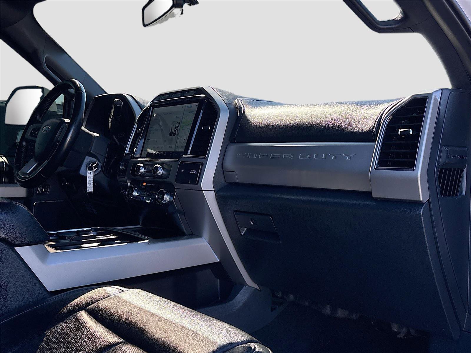 Used 2022 Ford F250 Lariat w/ Lariat Value Package image 31