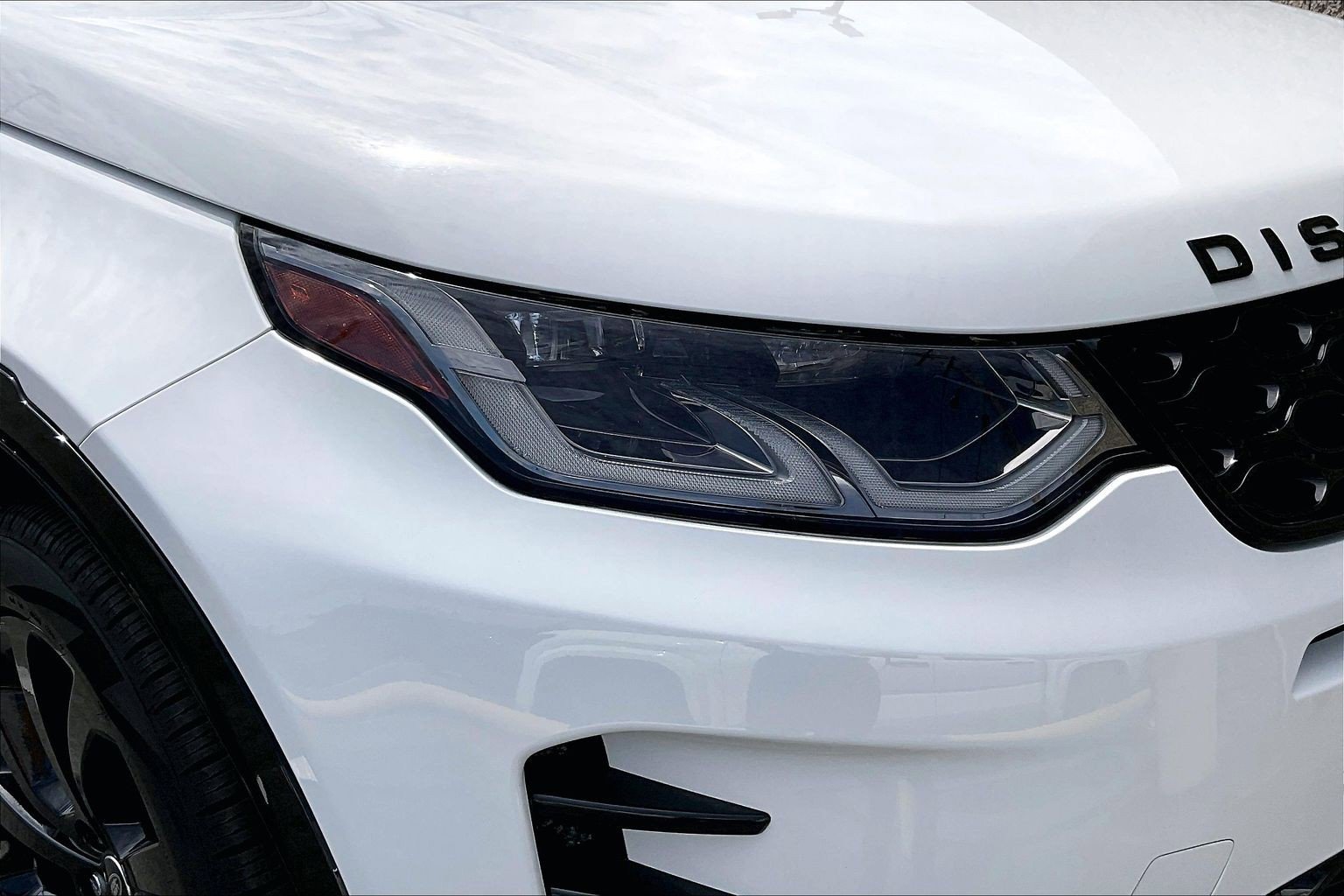 Certified 2024 Land Rover Discovery Sport Dynamic SE AWD/4WD image 25