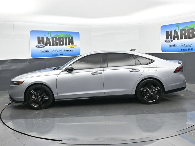 Used 2023 Honda Accord Sport image 2
