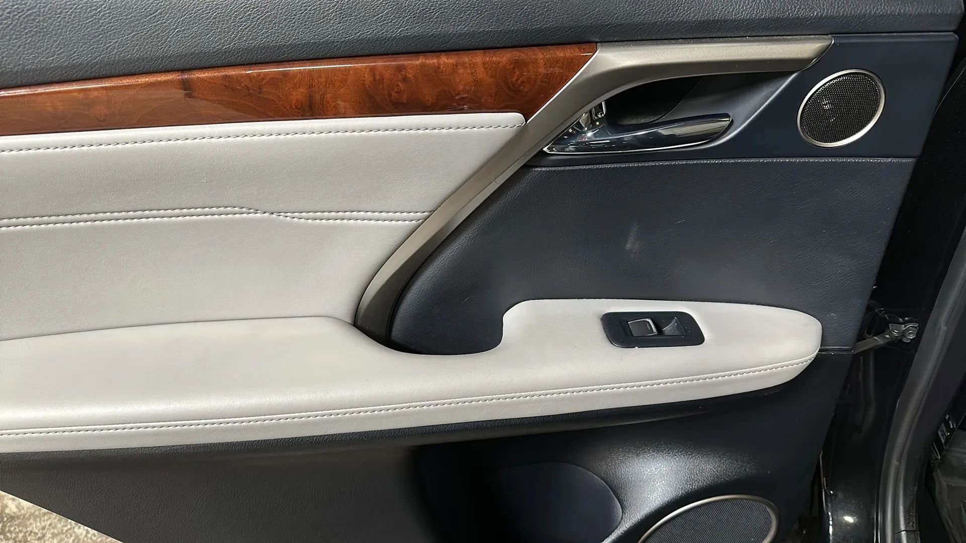 Used 2018 Lexus RX 350L AWD image 12