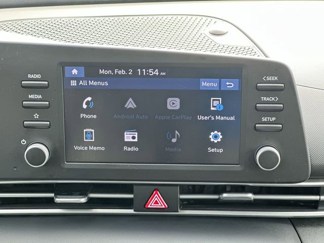 Used 2021 Hyundai Elantra SE image 14