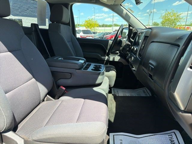Used 2018 Chevrolet Silverado 1500 LT w/ LT Convenience Package AWD/4WD image 16