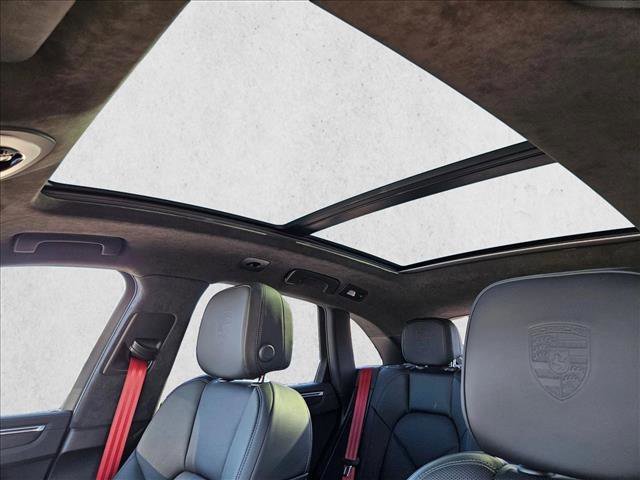 Used 2021 Porsche Macan GTS image 17