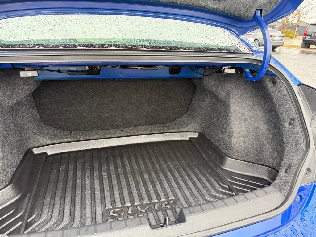 Used 2017 Honda Civic Touring image 38