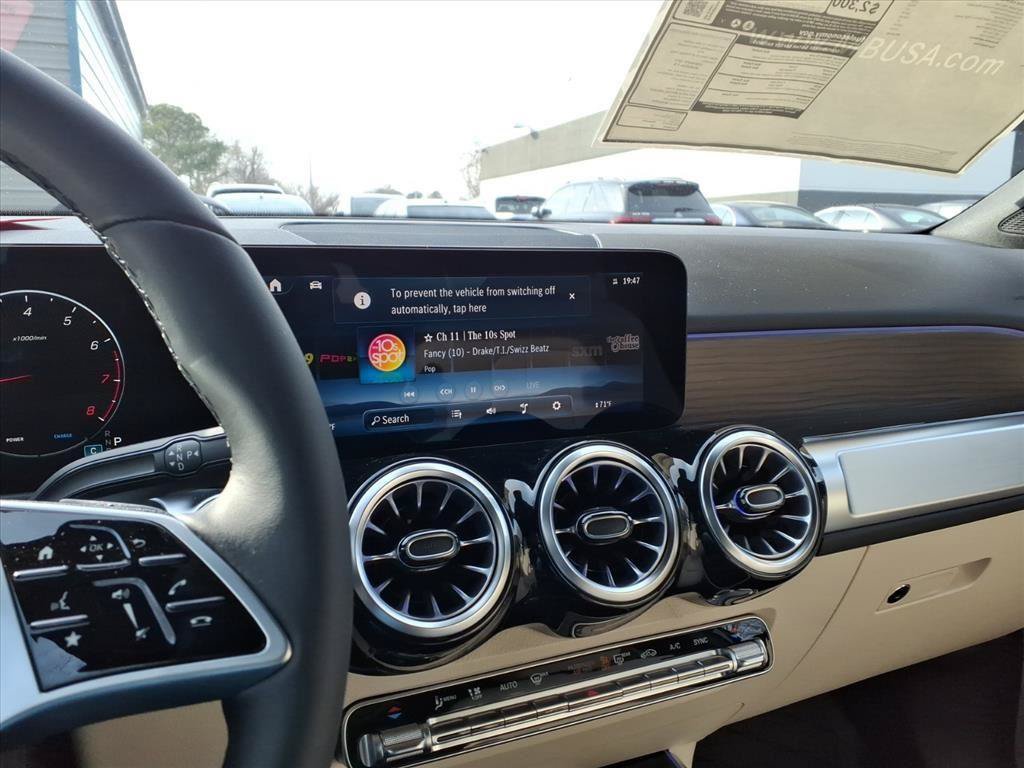 New 2026 Mercedes-Benz GLB 250 4MATIC image 15