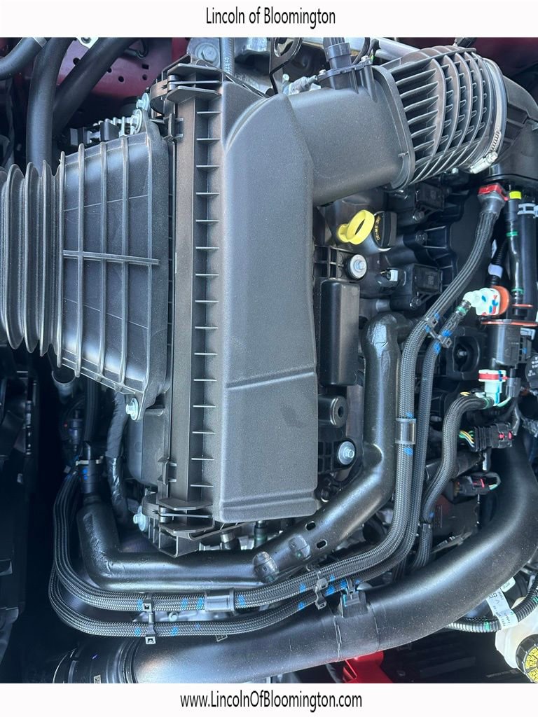 New 2025 Lincoln Corsair AWD w/ Equipment Group 101A image 47