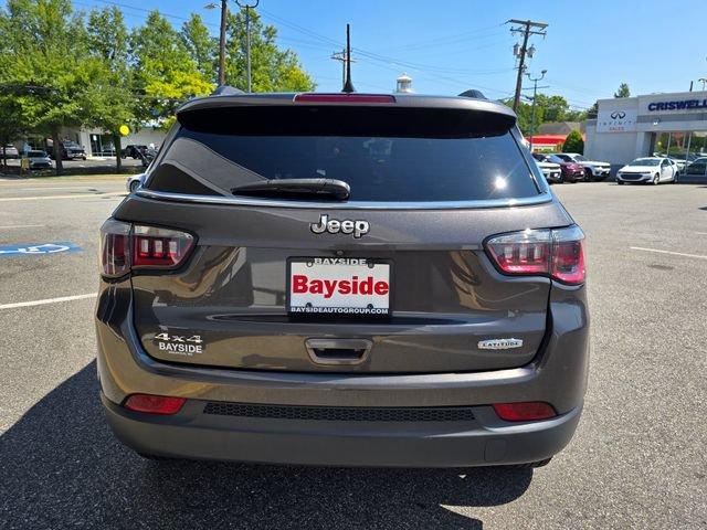 Used 2021 Jeep Compass Latitude w/ Mopar Graphics Package AWD/4WD image 29