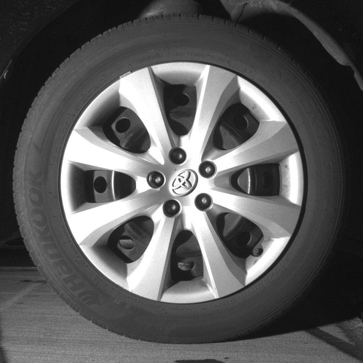 Used 2025 Toyota Corolla LE FWD image 13