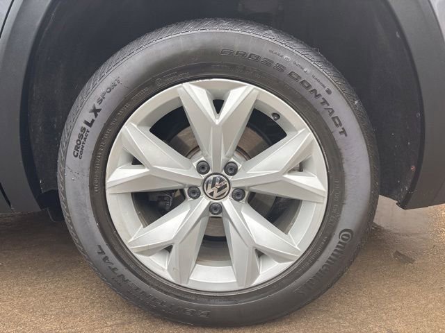 Used 2018 Volkswagen Atlas Launch Edition FWD image 9