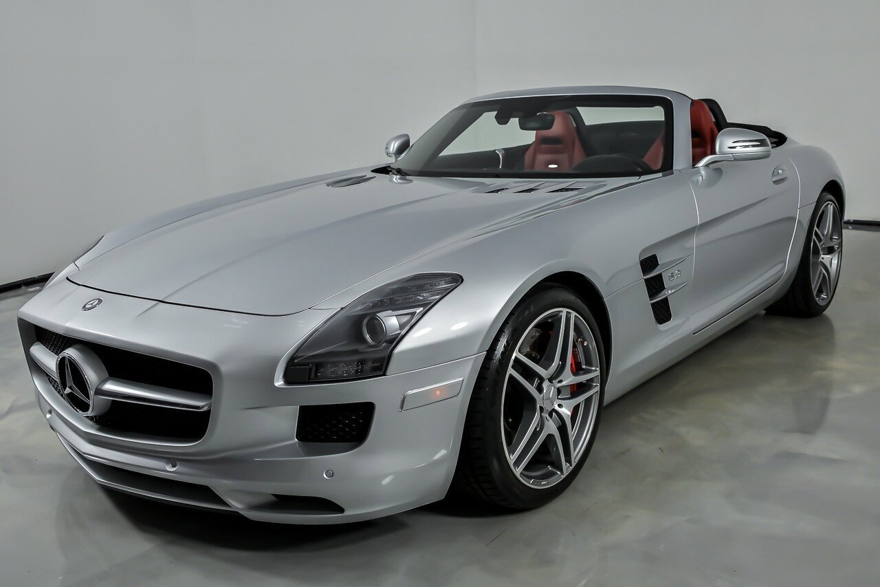 Used 2012 Mercedes-Benz SLS AMG Roadster image 6