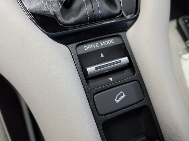 Used 2024 Honda HR-V LX image 9