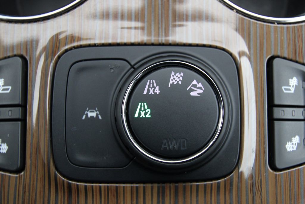 Used 2023 GMC Acadia SLE w/ Driver Convenience Package image 13