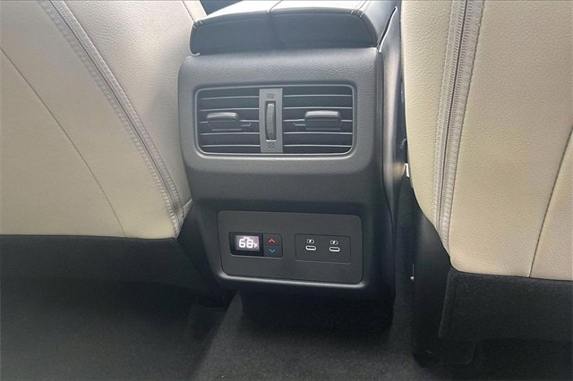 Certified 2025 Nissan Rogue SL w/ SL Premium Package image 25