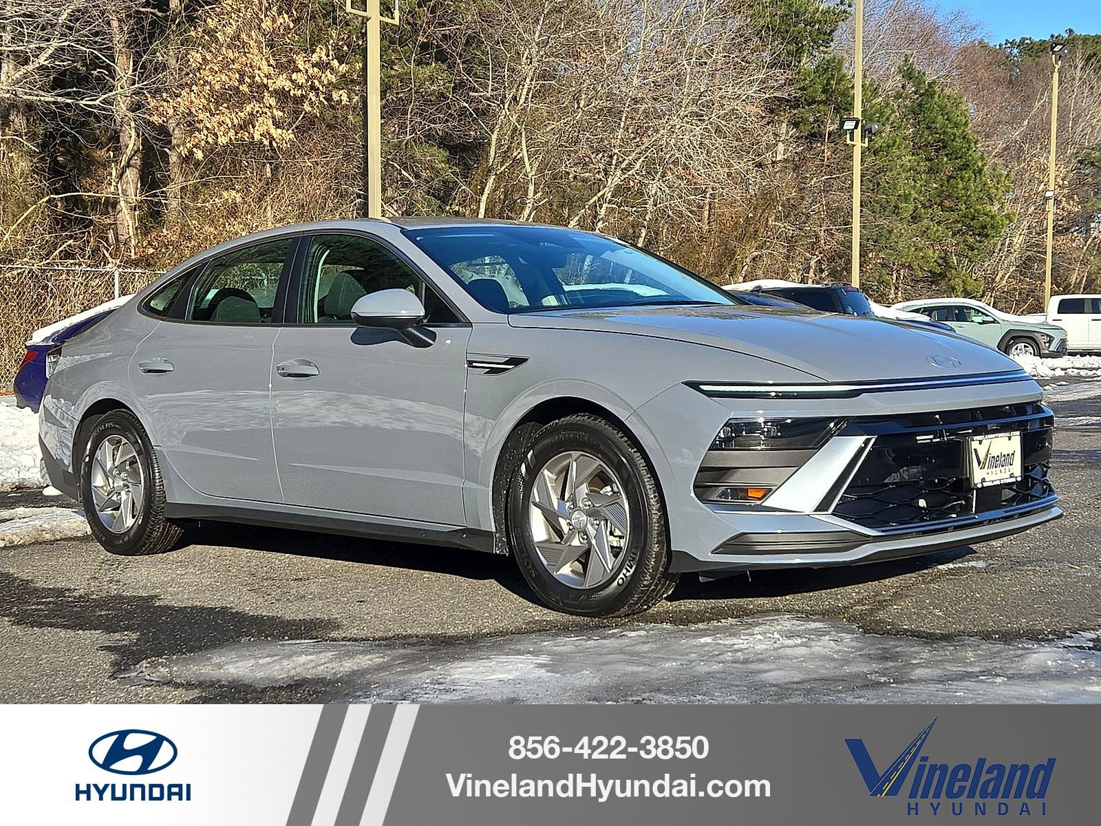 Used 2025 Hyundai Sonata SE image 1