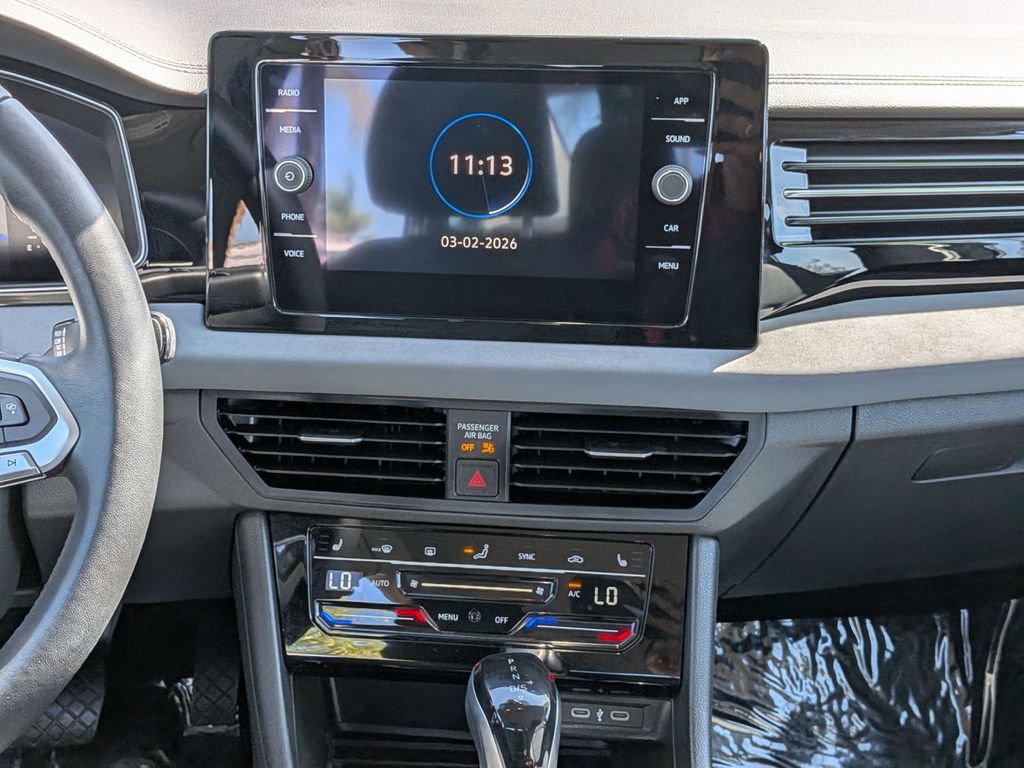 Used 2025 Volkswagen Jetta SE image 20