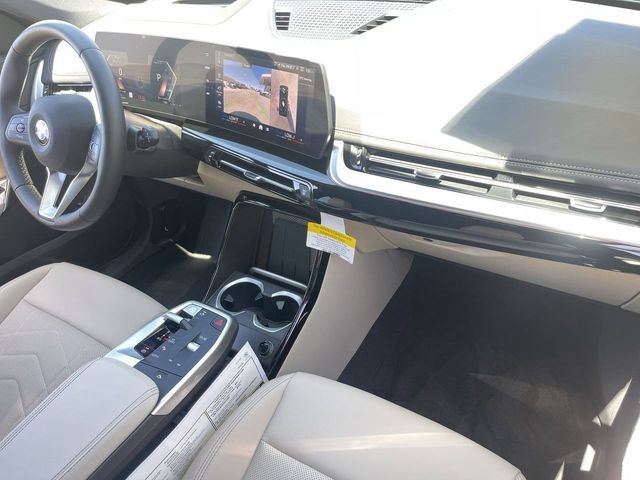 Used 2025 BMW X1 xDrive28i w/ Technology Package image 12