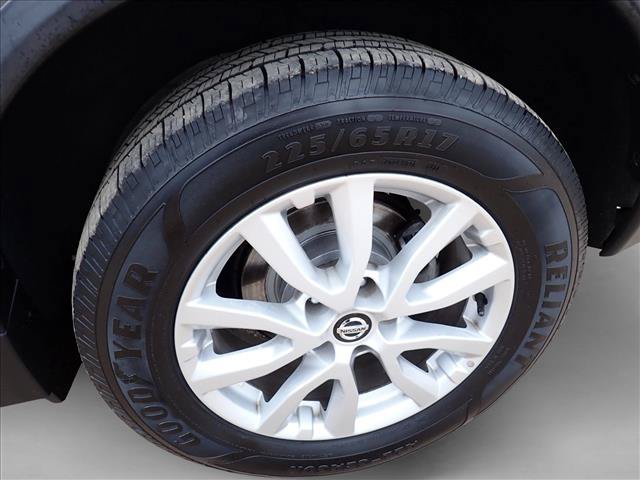 Used 2019 Nissan Rogue SV AWD/4WD image 7