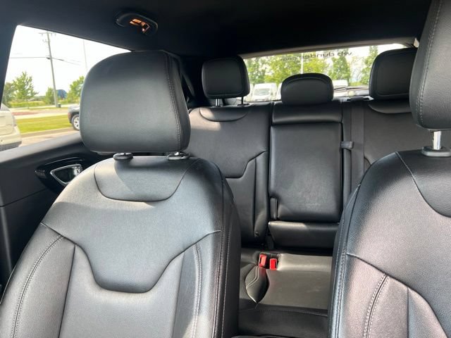 Certified 2025 Jeep Compass Limited AWD/4WD image 20