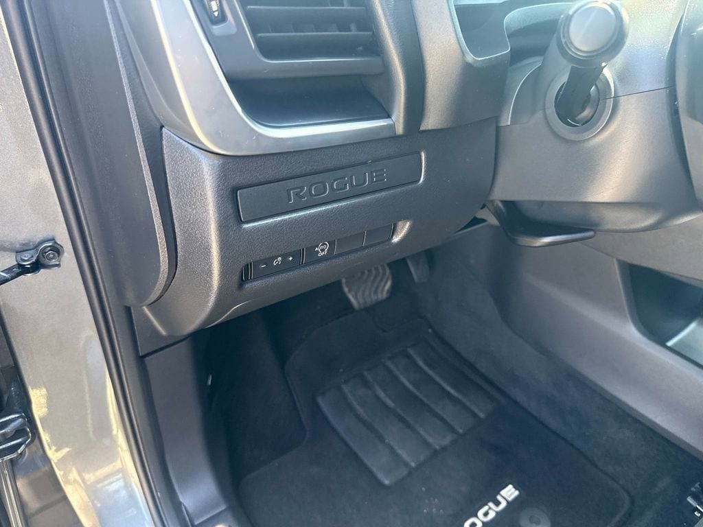 Certified 2025 Nissan Rogue S AWD/4WD image 19