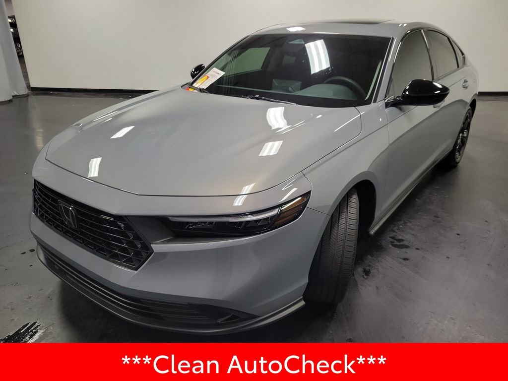 Used 2025 Honda Accord SE image 4