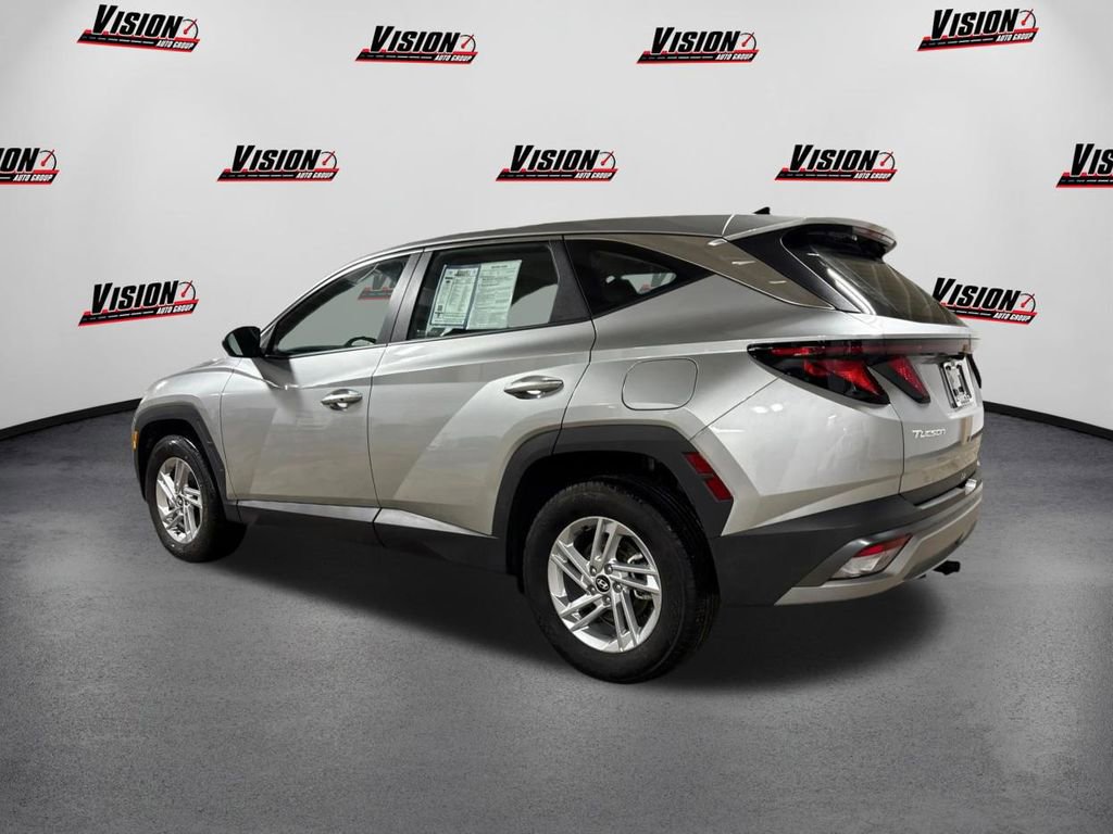 Used 2025 Hyundai Tucson SE AWD/4WD image 7