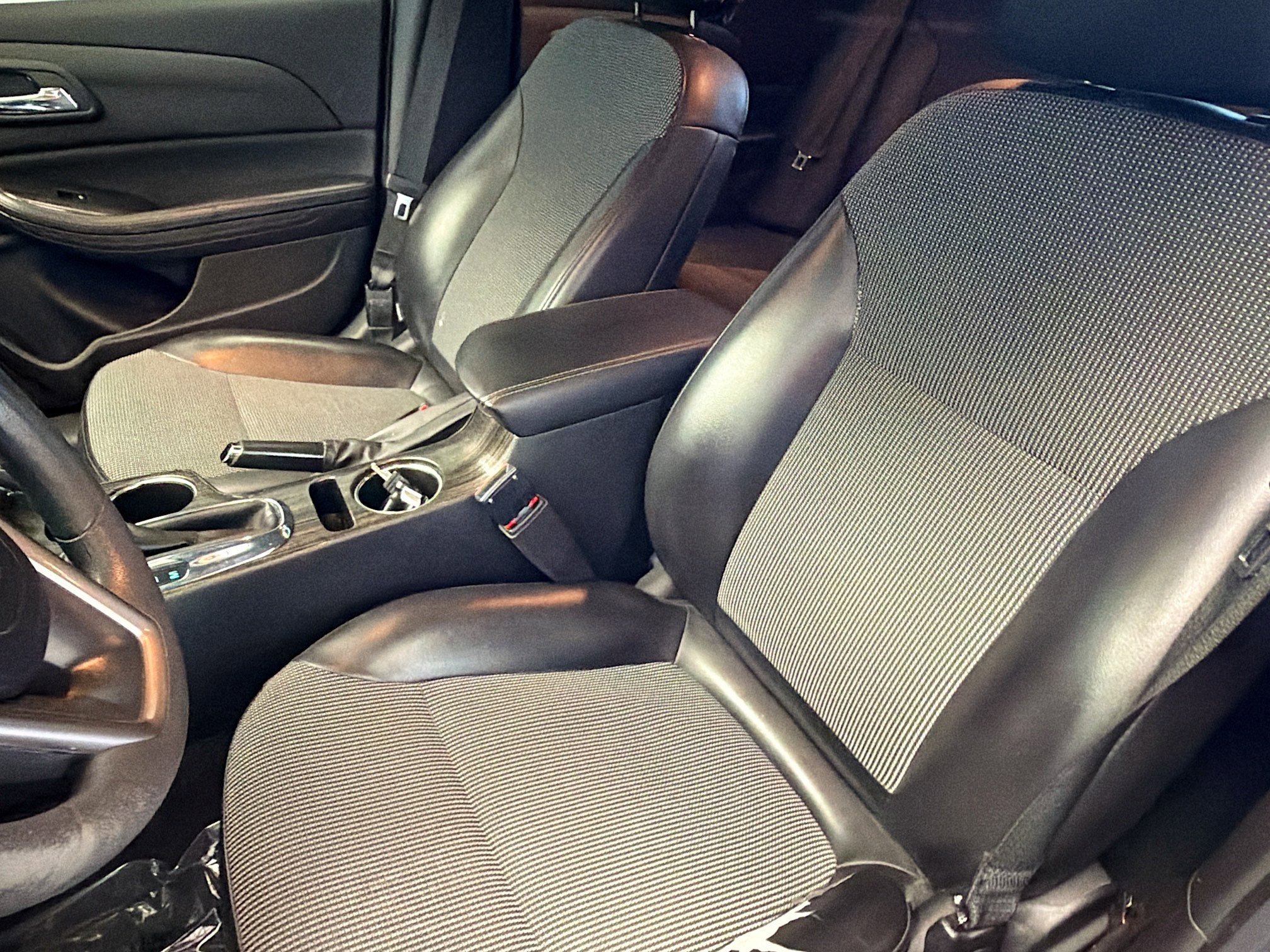 Used 2015 Chevrolet Malibu LT w/ Power Convenience Package FWD image 11