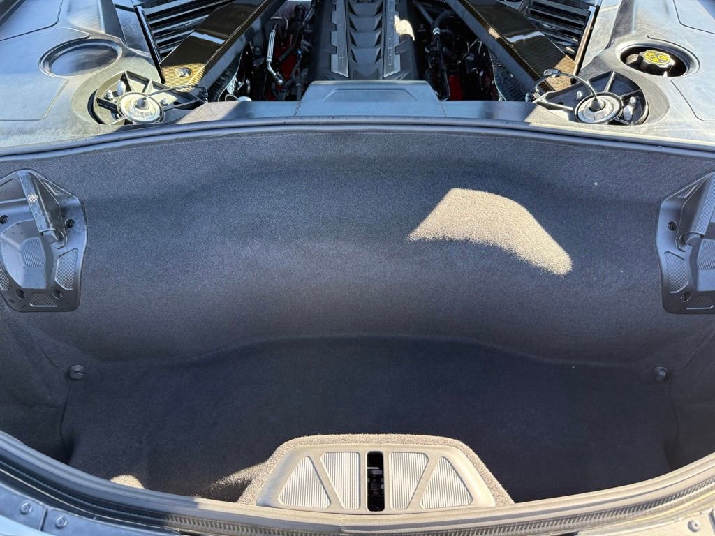 Used 2020 Chevrolet Corvette Stingray Premium Cpe w/ 3LT Preferred Equipment Group image 17