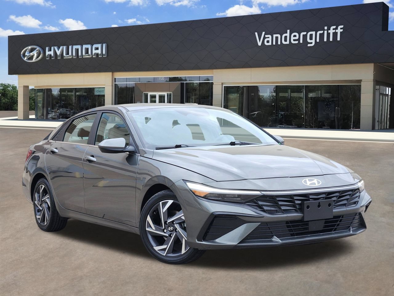 Used 2025 Hyundai Elantra SEL
