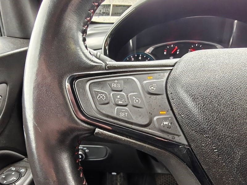 Certified 2022 Chevrolet Equinox RS w/ Infotainment Package AWD/4WD image 11